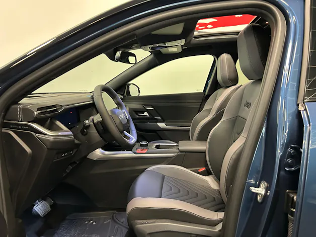 JEEP Compass 1.2 T e-Hybrid First Edition Pack Plus & SKY