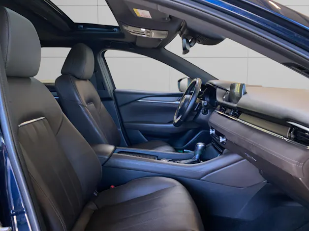 MAZDA 6 Sportwagon SKYACTIV-D 184 Revolution Allrad Automat / Signature Pack