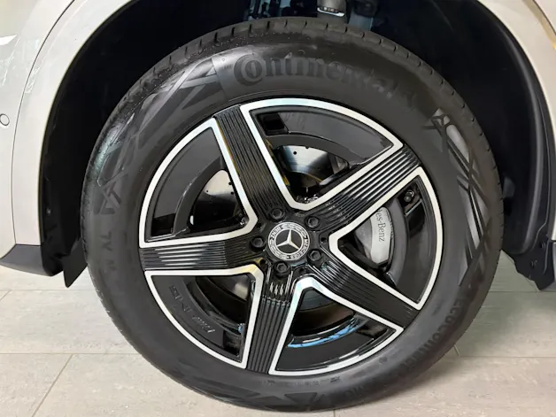 MERCEDES-BENZ GLC 300 e 4Matic EQ Star 9G-Tronic
