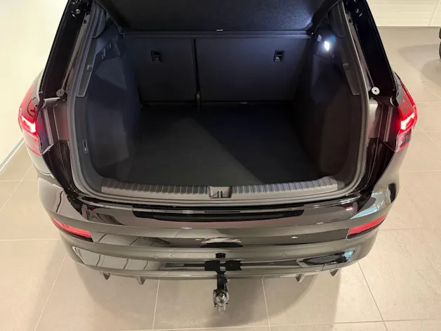 AUDI Q4 e-tron SUV quattro performance Attraction
