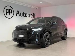AUDI Q4 e-tron SUV quattro performance Attraction