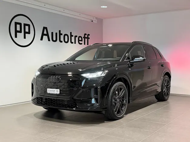 AUDI Q4 e-tron SUV quattro performance Attraction