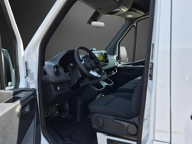 MERCEDES-BENZ Sprinter 319 CDI Standard 9G-TRONIC
