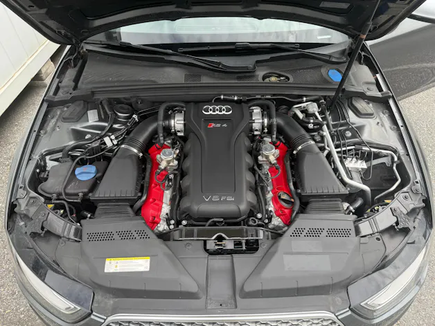 AUDI RS4 Avant 4.2 FSI V8 quattro S-tronic