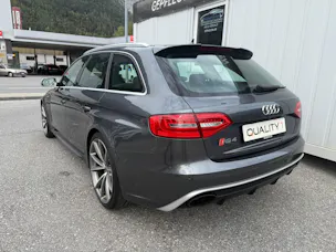 AUDI RS4 Avant 4.2 FSI V8 quattro S-tronic