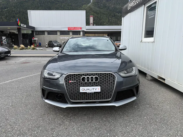 AUDI RS4 Avant 4.2 FSI V8 quattro S-tronic