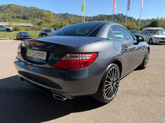 MERCEDES-BENZ SLK 200 7G-Tronic
