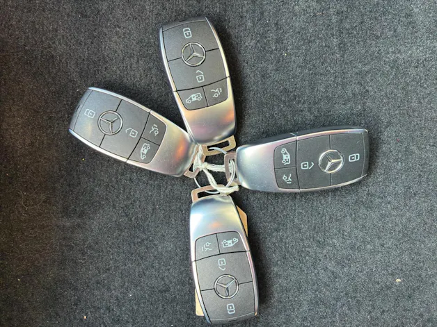 MERCEDES-BENZ V 300 d lang Exclusive 4Matic 9G-Tronic 7 Plätze