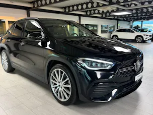 MERCEDES-BENZ GLA 200 AMG Line 7G-DCT