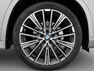 BMW iX1 eDrive 20 M Sport