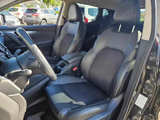 NISSAN Qashqai 1.3 DIG-T tekna DCT