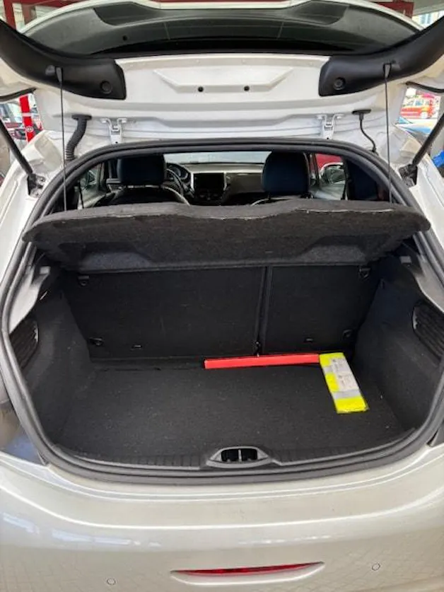 PEUGEOT 208 1.6 Turbo GTi