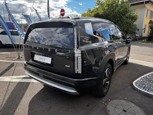 HYUNDAI Ioniq 9 110kWh Amplia 4WD