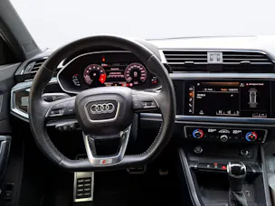 AUDI Q3 40 TFSI S line quattro S-tronic