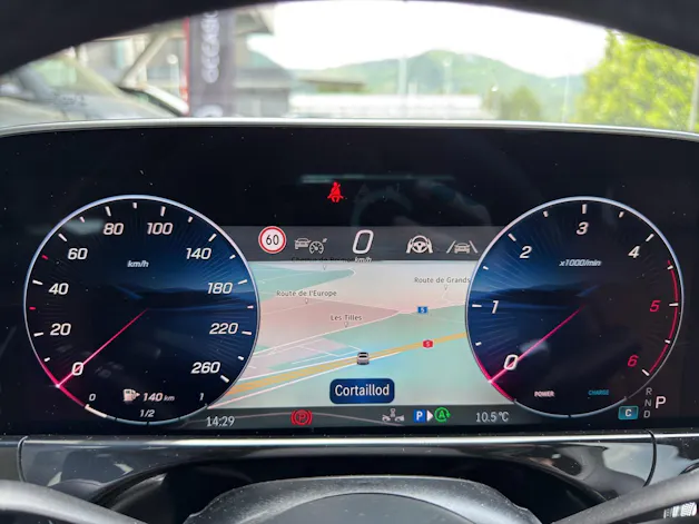MERCEDES-BENZ E 220 d 4Matic 9G-Tronic