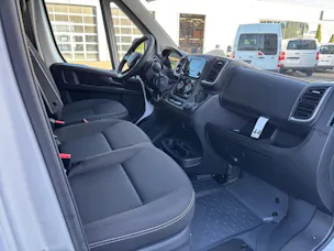 PEUGEOT Boxer 2.2 HDI 335 L2H2