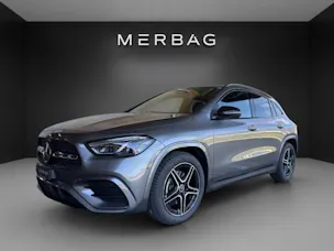 MERCEDES-BENZ GLA 200 Night Star 7G-D