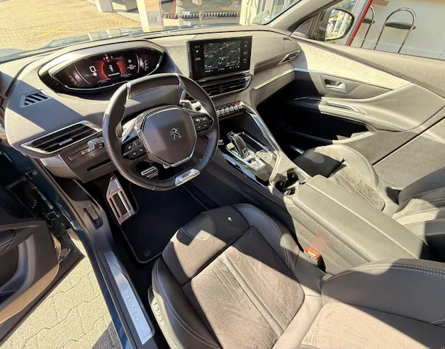 PEUGEOT 5008 1.5 BlueHDi GT Pack EAT8