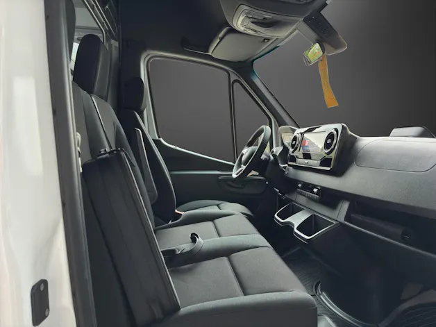 MERCEDES-BENZ eSprinter 320 81kWh Standard Hoch Worker