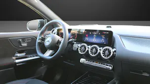 MERCEDES-BENZ GLA 250 4MATIC Swiss Star