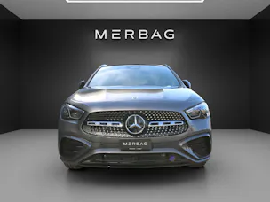 MERCEDES-BENZ GLA 250 4MATIC Swiss Star