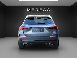MERCEDES-BENZ GLA 250 4MATIC Swiss Star