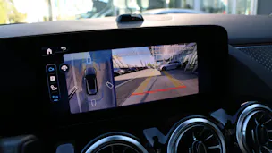 MERCEDES-BENZ GLA 250 4MATIC Swiss Star