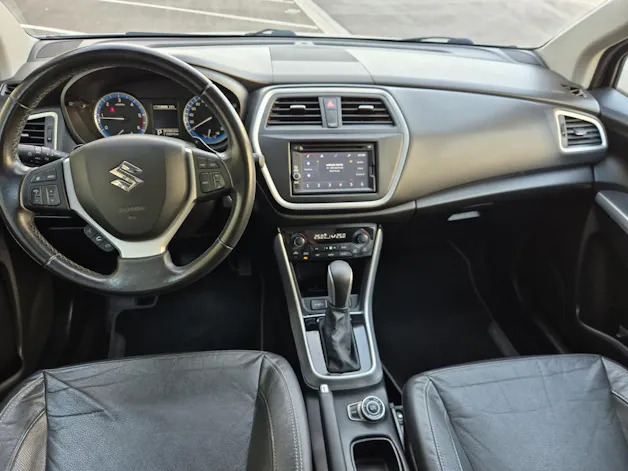 Suzuki SX4 S-Cross 1.6 TD PizSulai 4WD TCSS