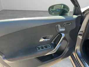 MERCEDES-BENZ Classe A W177 A 220 d AMG Line 4m