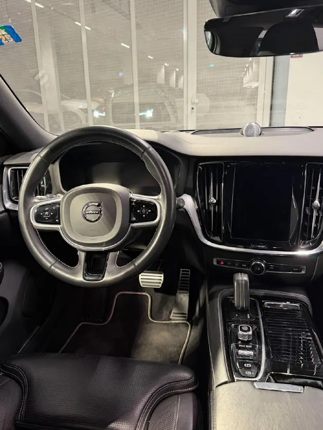 VOLVO V60 2.0 T6 TE R-Design eAWD