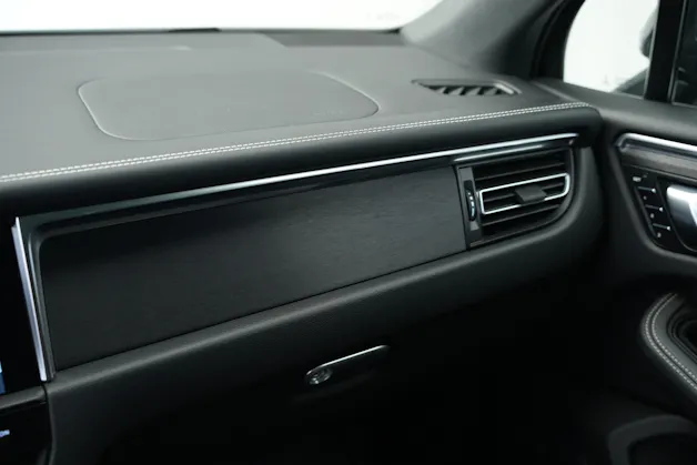 PORSCHE Macan GTS PDK *CH-Fahrzeug* *Panorama*
