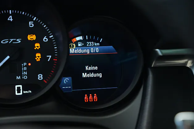 PORSCHE Macan GTS PDK *CH-Fahrzeug* *Panorama*