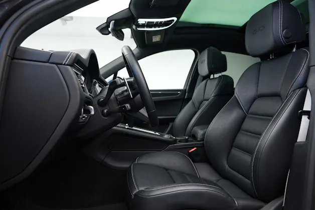 PORSCHE Macan GTS PDK *CH-Fahrzeug* *Panorama*