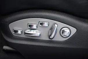 PORSCHE Macan GTS PDK *CH-Fahrzeug* *Panorama*
