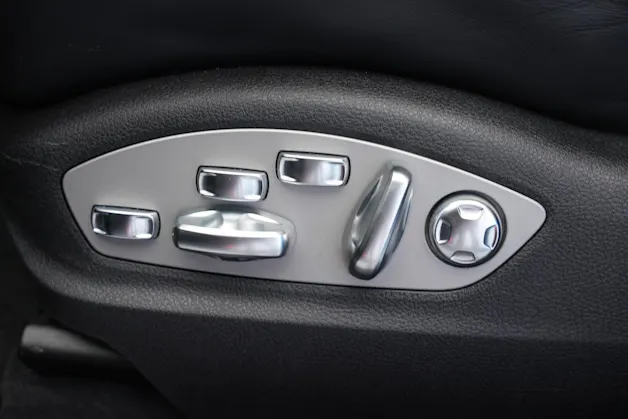 PORSCHE Macan GTS PDK *CH-Fahrzeug* *Panorama*