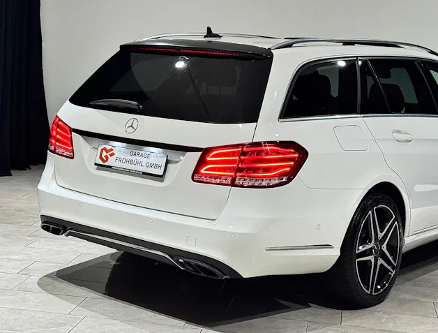 MERCEDES-BENZ E 220 CDI Avantgarde 7G-Tronic