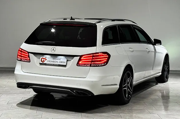MERCEDES-BENZ E 220 CDI Avantgarde 7G-Tronic
