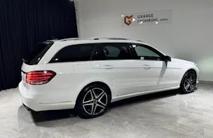 MERCEDES-BENZ E 220 CDI Avantgarde 7G-Tronic