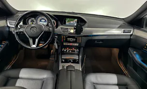 MERCEDES-BENZ E 220 CDI Avantgarde 7G-Tronic