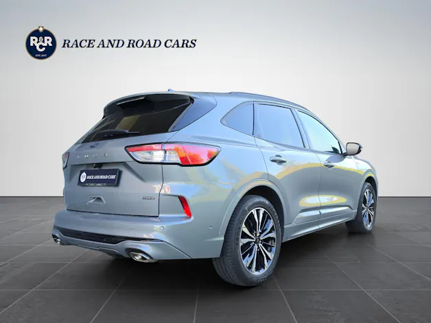 FORD Kuga 2.5 Hybrid ST-Line X 4x4