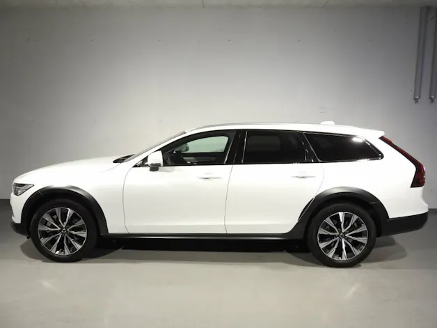 VOLVO V90 Cross Country 2.0 B5 Plus AWD