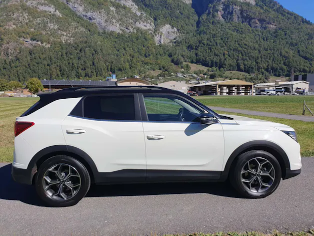 KGM -SsangYong Korando 1.6 E-XDi Black Edition 4WD