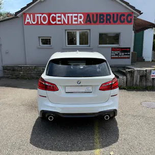 BMW 220d xDrive Active Tourer Steptronic M Sport *LEDER-SITZE - PANORAMA-DACH*