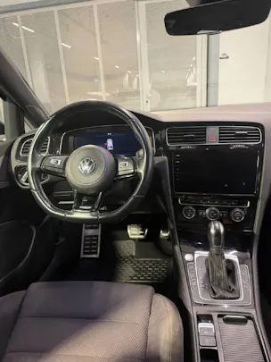 VW Golf VII Variant 2.0 TSI R 310 DSG 4moti