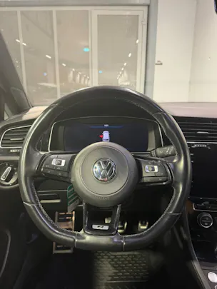 VW Golf VII Variant 2.0 TSI R 310 DSG 4moti