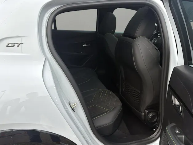 PEUGEOT 208 1.2 MHEV 145 GT Exclusive
