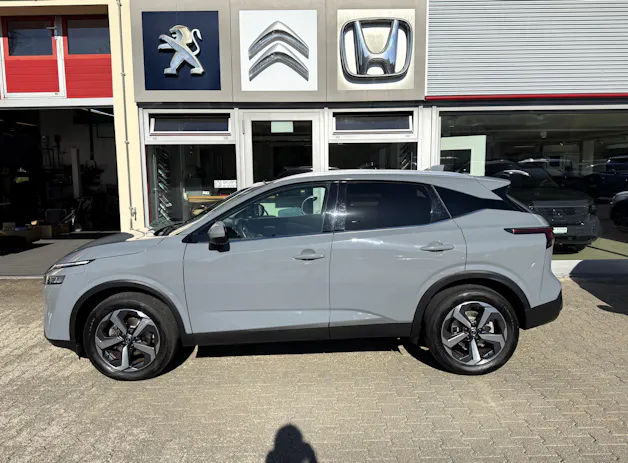 NISSAN Qashqai 1.3 DIG-T MHEV Premiere Edition Xtronic