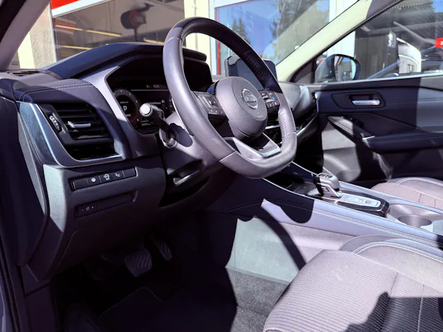 NISSAN Qashqai 1.3 DIG-T MHEV Premiere Edition Xtronic