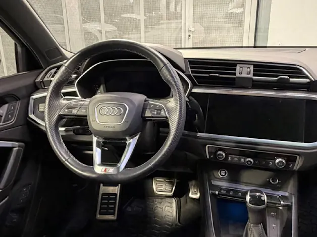 AUDI Q3 1.5 35 TFSI S line S-Tronic