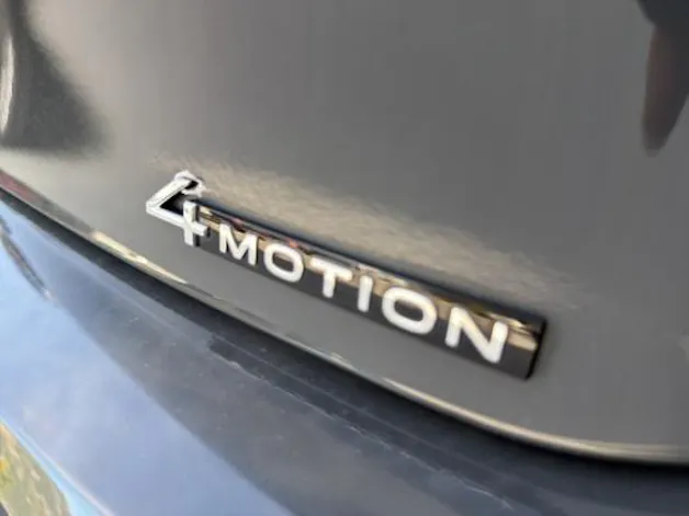 VW Golf 2.0 TSI Style DSG 4M